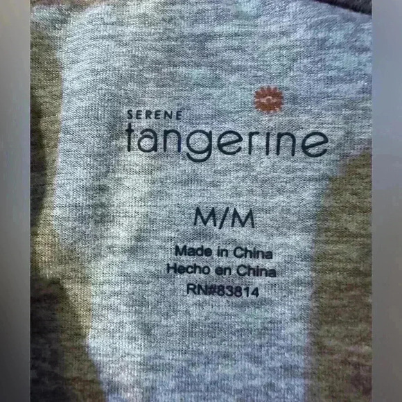 Serene Tangerine color Block Hoodie Size Medium - Picture 2 of 4